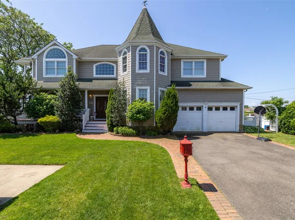 248 Delaware Avenue, Island Park, NY 11558