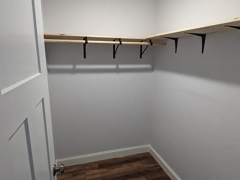 205 Oskaloosa St #206 — Photo 10