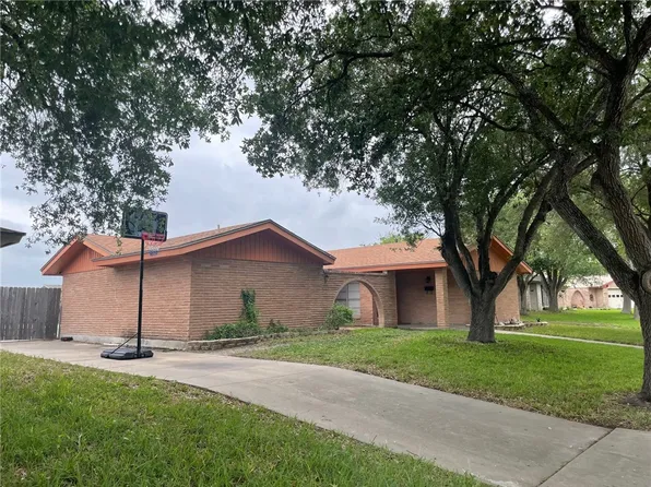 217 S Pasadena Dr, Kingsville, TX 78363
