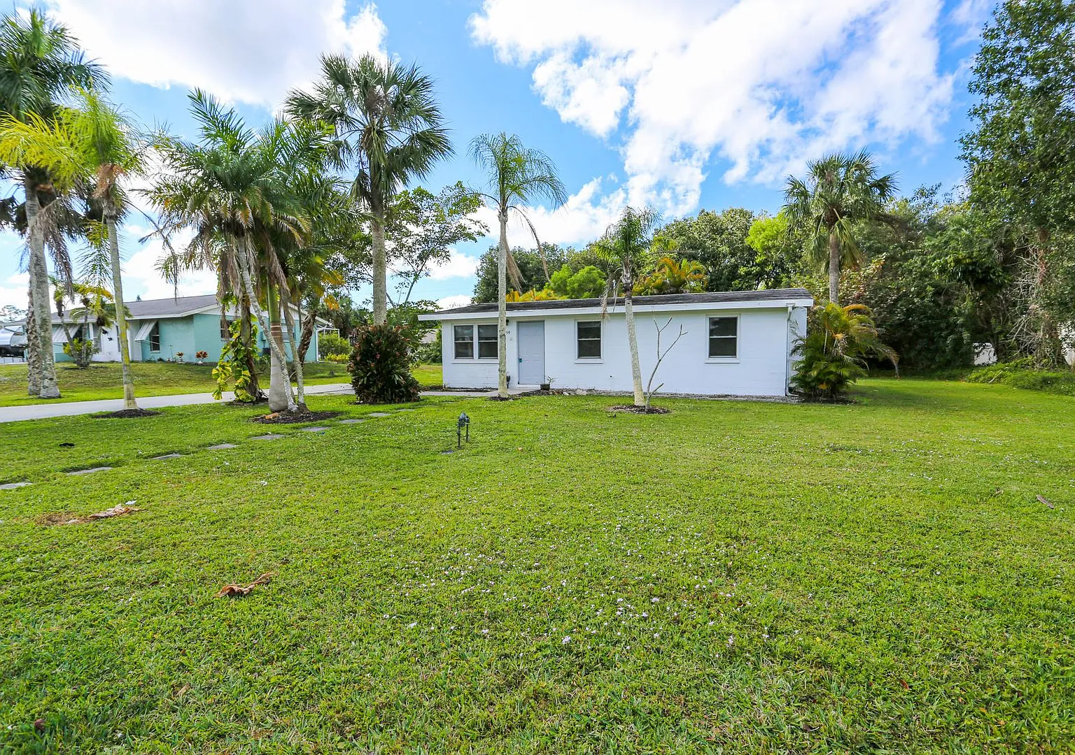Single Family Home Annual Trail Acres No Hoa Pet Friendly — Photo 4