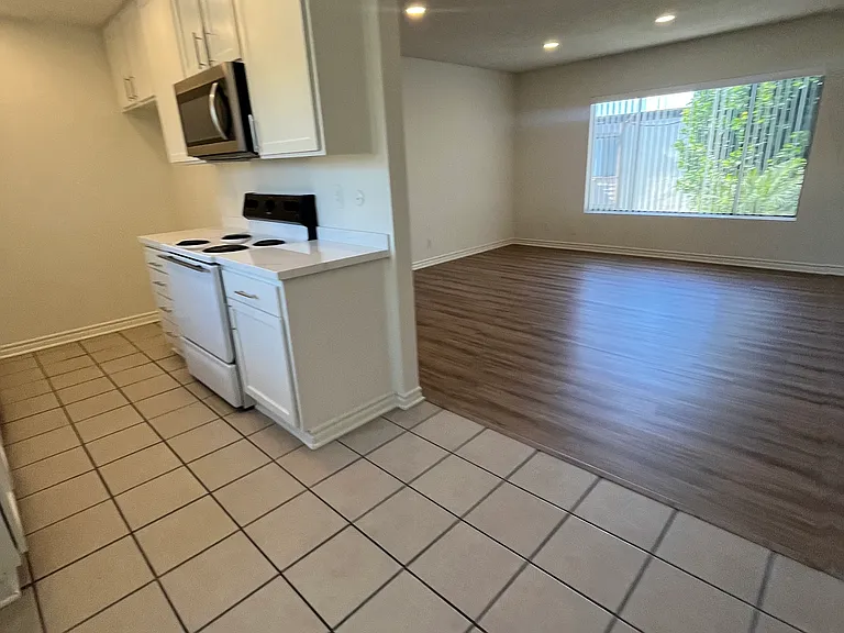Chapman Meadows Apartments — Photo 16