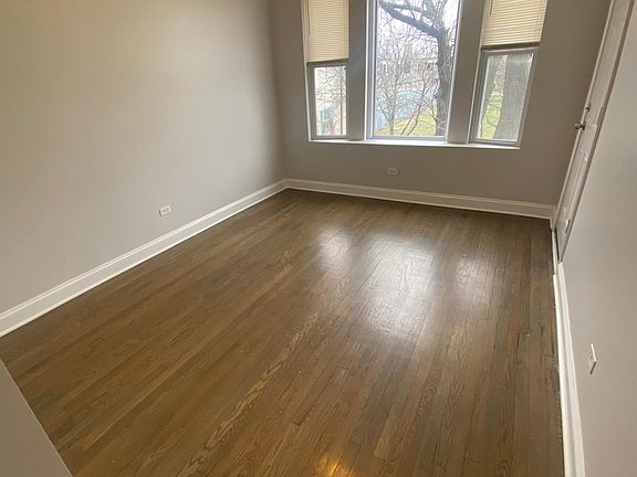 4th image of 6049 S King Dr #3