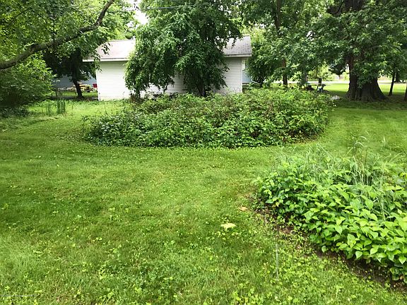 3rd image of 708 Cumberland Dr