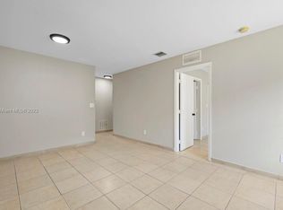 142 NW 69th St #142, Miami, FL 33150