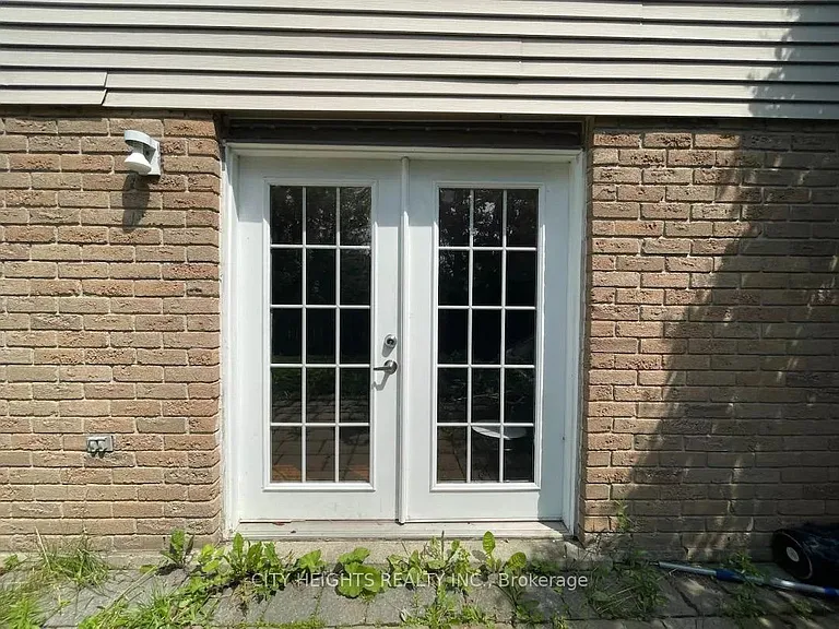 73 Hickling Trl #BASEMENT — Photo 4
