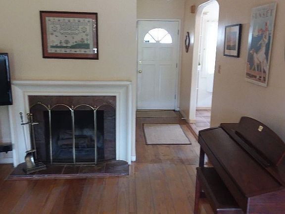 3rd image of 4208 Alameda De Las Pulgas