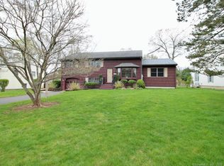 11 Liandina Rd, Wallingford, CT 06492