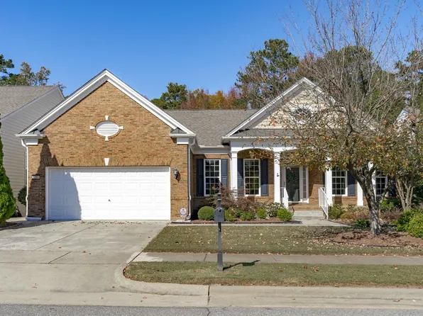 1204 Ventnor Pl, Cary, NC 27519