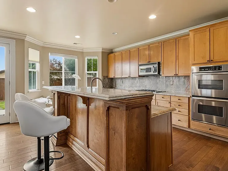 4760 Sea Crest Dr — Photo 24