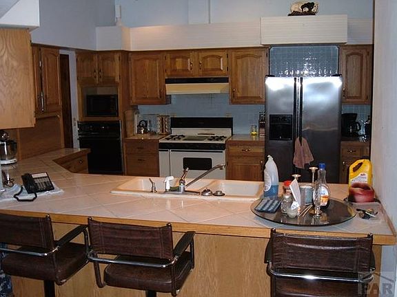 3rd image of 2510 Carson Ave