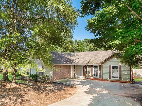 2nd image of 90 Rosebud Ln