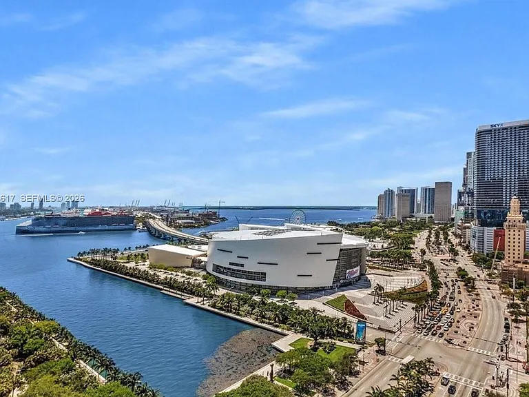 900 Biscayne Blvd #2408 — Photo 1
