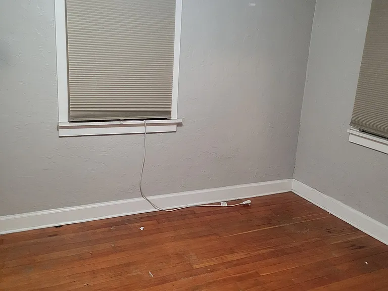 802 S Park St — Photo 6