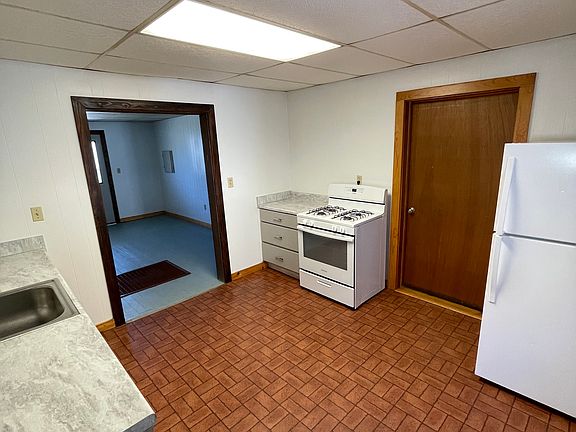 5th image of 231 E State St #2