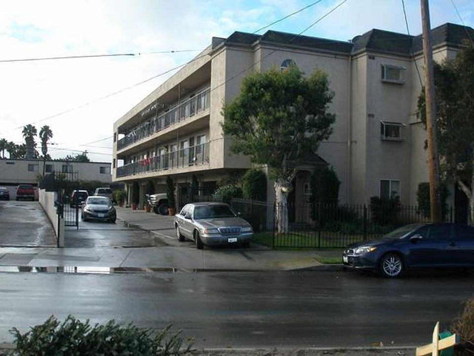 1st image of 1440 Plaza Del Amo #F