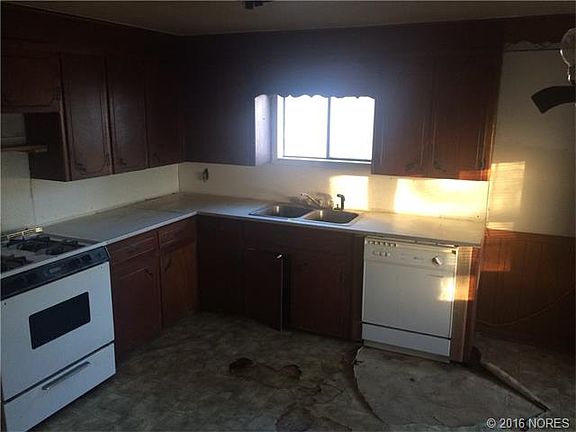 3rd image of 115 N McCloud Ave