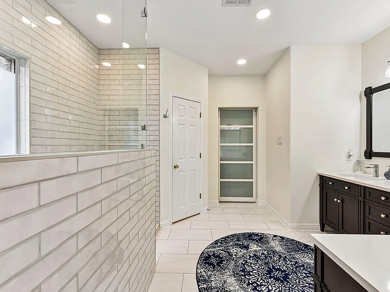 10216 Anahuac Trl — Photo 26