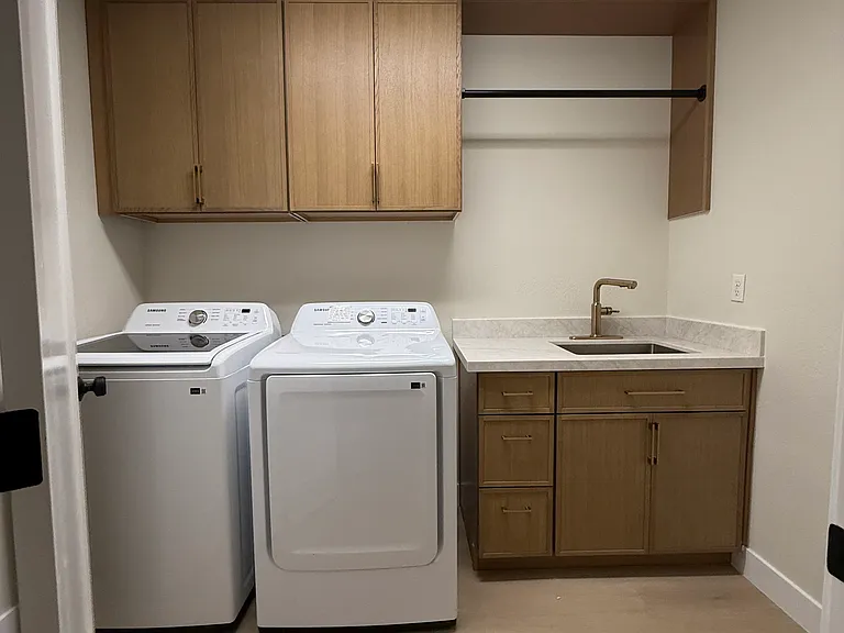 9633 Camden Hills Ave — Photo 7