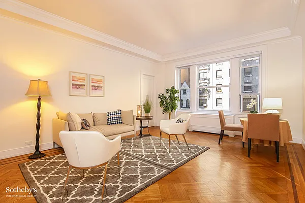 Sold by Sotheby's International Realty | media 8
