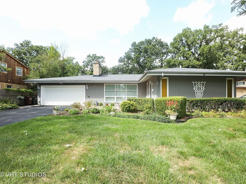 1st image of 20542 Greenwood Dr