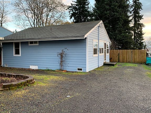 2nd image of 2907 E 12th St