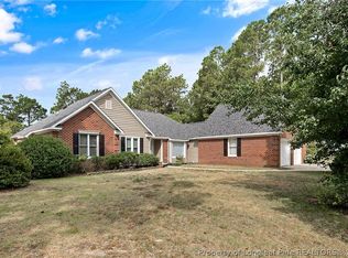 6899 Harvest Ct, Fayetteville, NC 28306