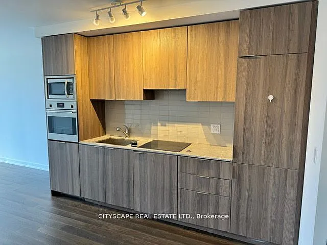 11 Wellesley St W #708 — Photo 6