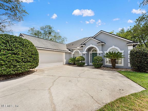 3rd image of 1501 QUAIL WOOD Court