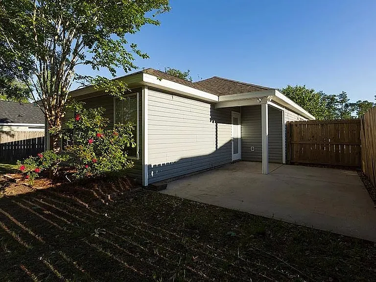 8680 Hamilton Bridges Dr S — Photo 16