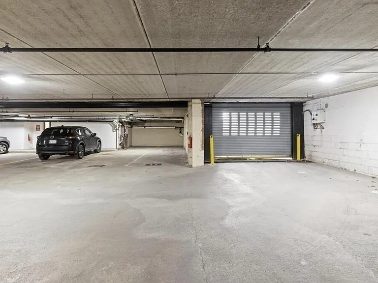 65 Beacon St #401 — Photo 9