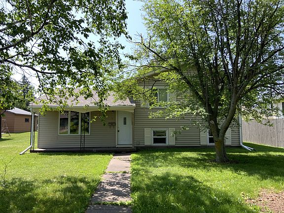 8 Maple Front_07092025