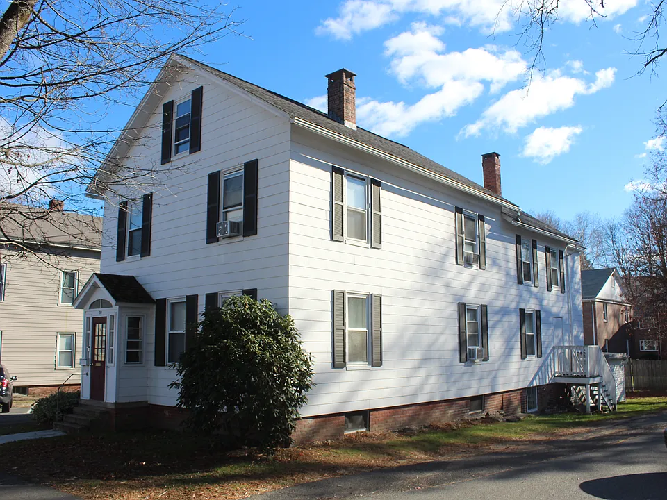 30 Hallock St #1
