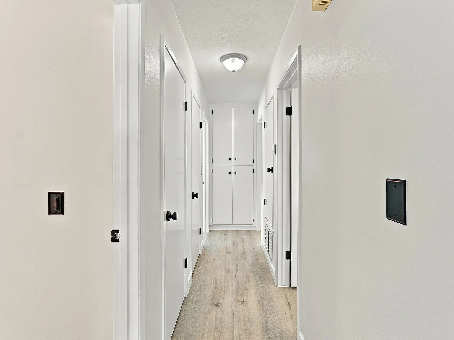 83 South Dewey Avenue - 1 — Photo 3