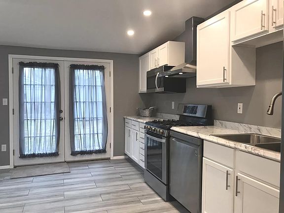 5th image of 5054 Dimson Dr S