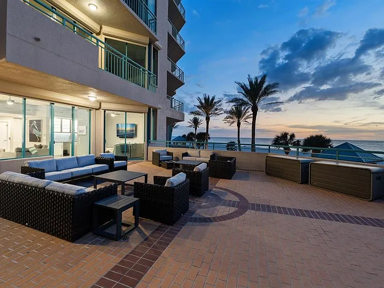 1560 Gulf Blvd #304 — Photo 3
