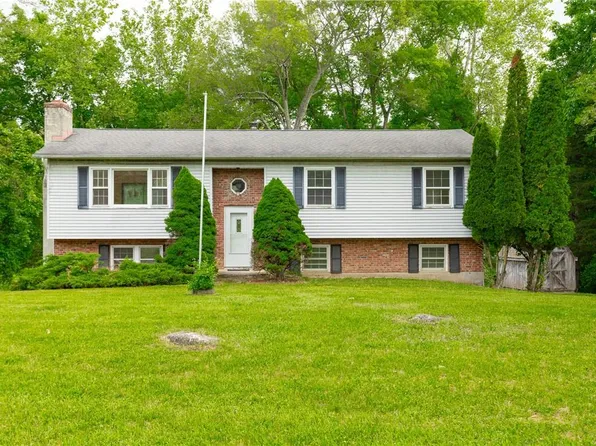 86 Carol Drive, Hopewell Junction, NY 12533