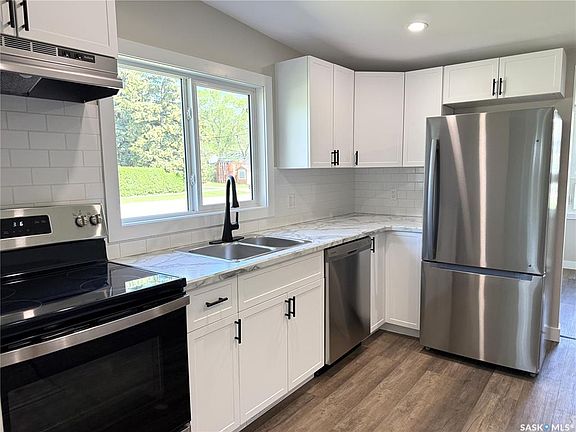 5th image of 212 Garfield STREET