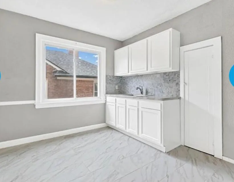 2 bed, $1,200 — Photo 2