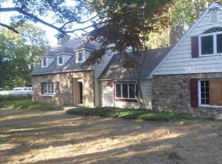 907 Flintlock Pl, Glen Gardner, NJ 08826