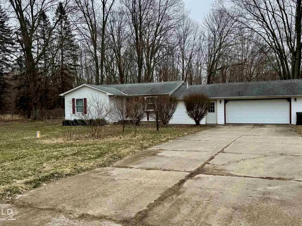 3300 E Lansing Rd, Bancroft, MI 48414
