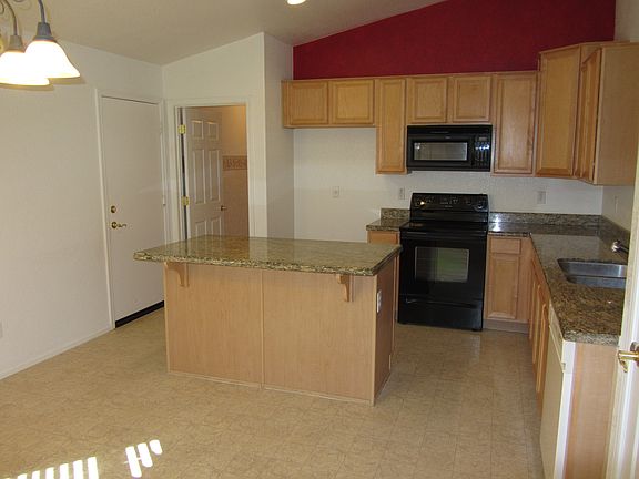 4th image of 39679 N Lynmills Dr