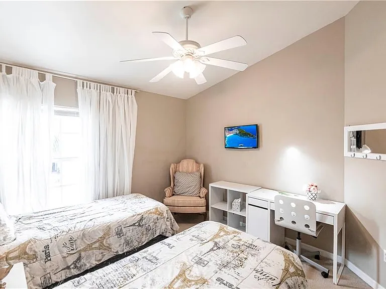 15616 Marcello Cir — Photo 29