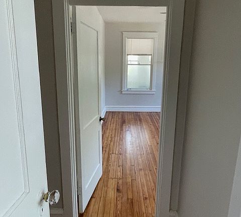 5th image of 1337 Perry St #2