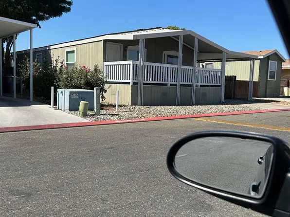 5901 Newbrook Cir, Riverbank, CA 95367