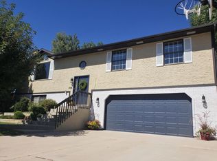 1006 Brentwood Ct, Gillette, WY 82718
