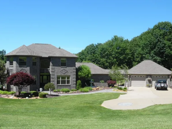 1055 Cole Coffman Rd, Marietta, OH 45750