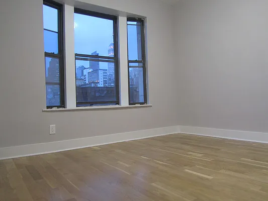 Rented by Beekman Street Realty | media 21