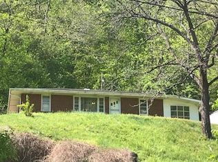 65 Pratt Mountain Rd, Viper, KY 41774