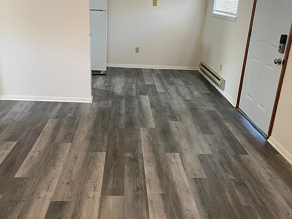 3rd image of 733 NE 14th St APT 9