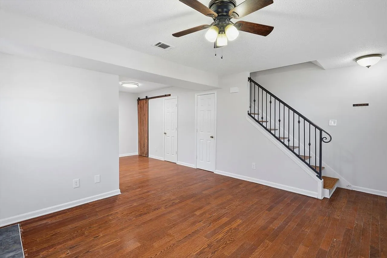 2 bed, 931 sqft, $1,800 — Photo 4
